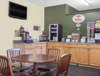 Hotel Super 8 La Grange Restaurant photo